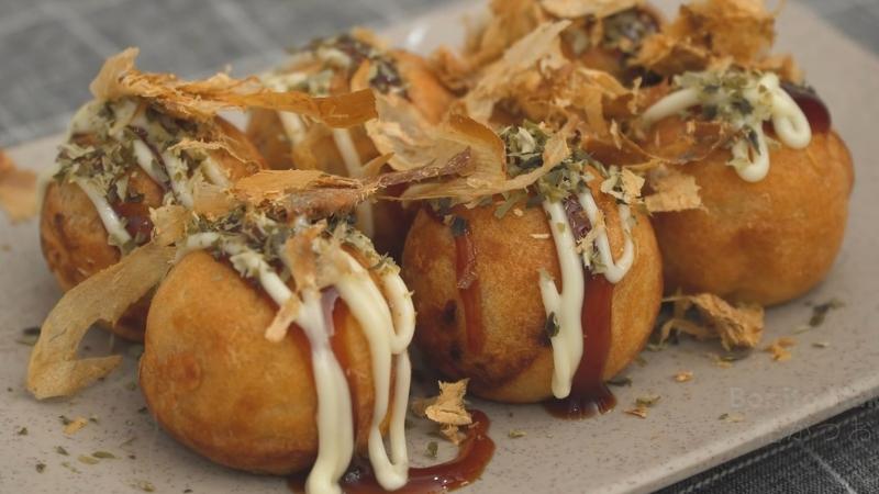 How to make simple Japanese Takoyaki at home