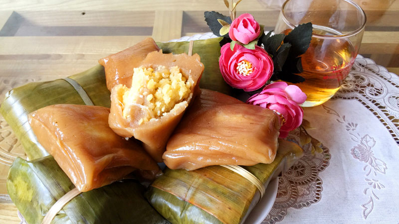 How to make delicious banana leaf honey cake, eat it all the time without getting bored at home