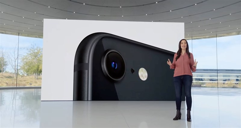 iPhone SE 3 sở hữu 1 camera sau độ phân giải 12 MP