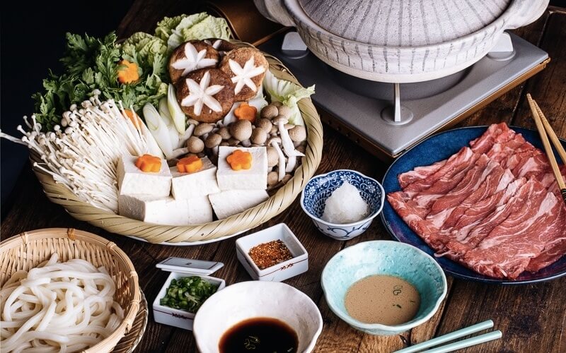 Một phần lẩu shabu shabu hoàn chỉnh