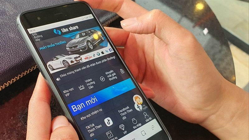 Cảnh báo lừa đảo ứng dụng thả like kiếm tiền