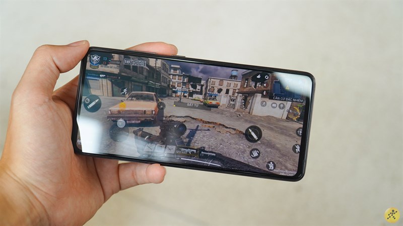 Màn hình với tần số quét 120 Hz cho trải nghiệm thị giác rất tốt