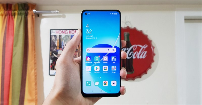 Mặt lưng được hoàn thiện cực kỳ tốt với màu bạc mới độc đáoMặt lưng được hoàn thiện cực kỳ tốt với màu bạc mới độc đáo