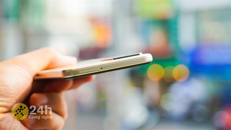 Trên tay Vivo Y33s phiên bản màu Starry Gold: Màu sắc lạ mắt, pin lớn