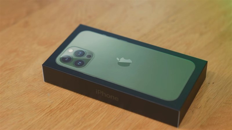 Hộp đựng của iPhone 13 Pro