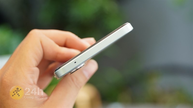 Trên tay OPPO Reno7 Z 5G: Thiết kế trẻ trung, cấu hình mạnh, pin khá