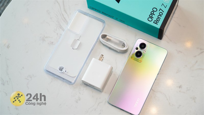 Trên tay OPPO Reno7 Z 5G: Thiết kế trẻ trung, cấu hình mạnh, pin khá