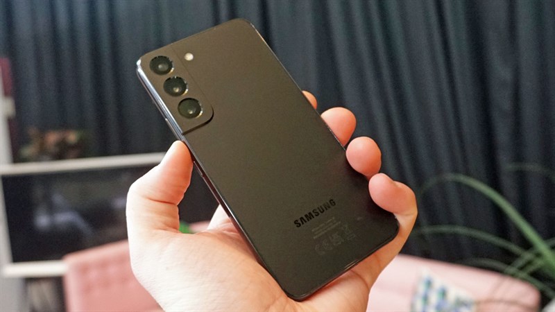 Thử nghiệm thả rơi Galaxy S22