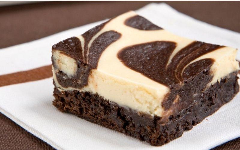 Cheesecake brownies mềm mịn, thơm ngon