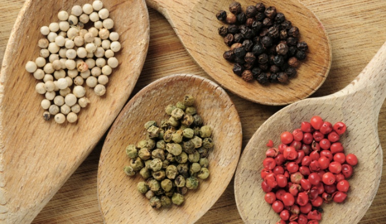 Giá tiêu hôm nay 16/3/2022: Đi ngang, dao động 78.500 - 81.000 đồng/kg