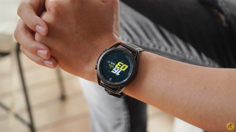 Samsung Galaxy Watch 3 xả hàng giảm sốc đến 6.5 triệu, giá rẻ lắm luôn