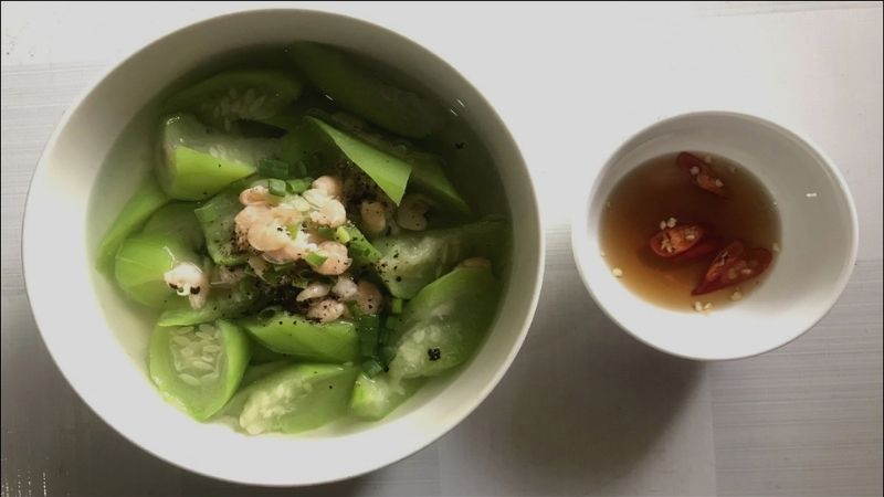 Thành phẩm canh mướp nấu tép