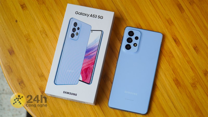 Galaxy A53 5G là một trong những chiếc điện thoại đáng mua với giá dưới 10 triệu.