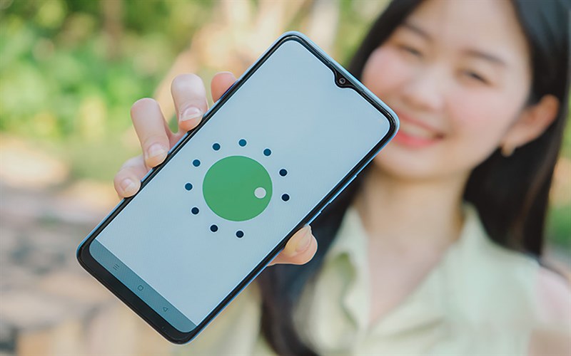 Hình ảnh smartphone OPPO bí ẩn