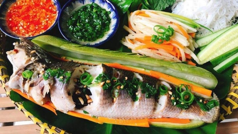 Steamed Snakehead Fish with Gourds