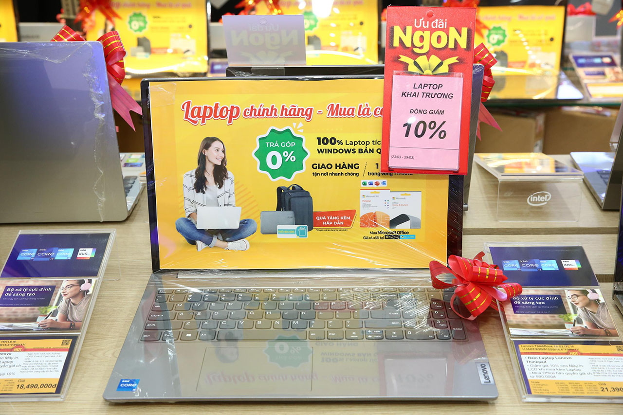 Các ưu điểm của việc mua laptop đã sử dụng và máy trưng bày tại <a href="https://truonghaitiengiang.com" title="Trường Hải Tiến Giang" target="blank" rel="follow">Trường Hải Tiến Giang</a>