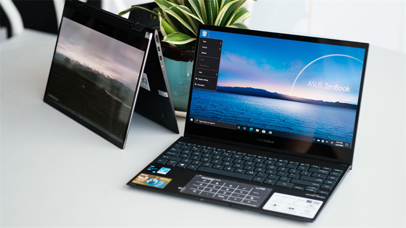 Laptop cao cấp màn hình OLED giảm đến 2.3 triệu ngon quá xá