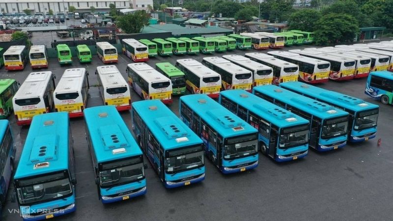 Xe bus di chuyển đến Phố cổ Hà Nội