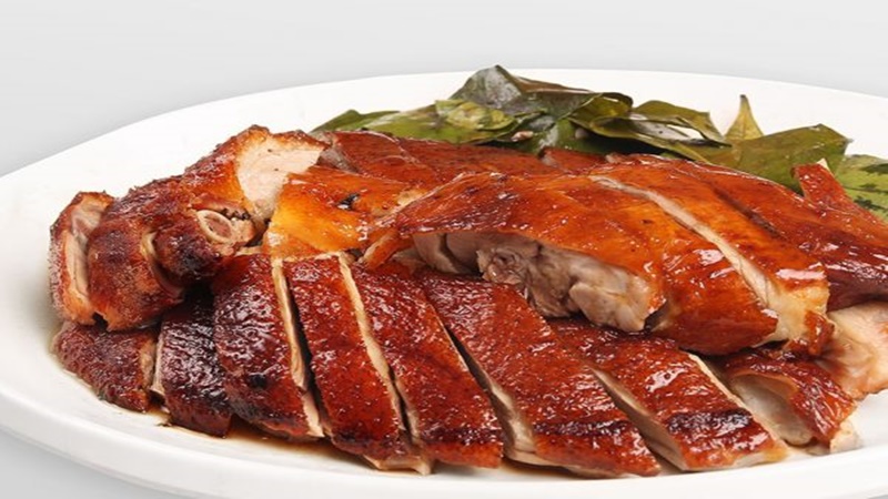 How to make roasted pork with crispy skin, fragrant nose