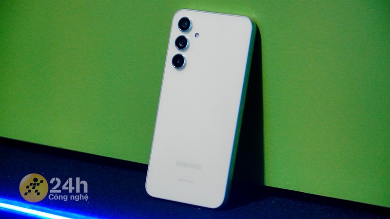 Giá bán Galaxy A54 liệu có 'hời' với chip Exynos, màn AMOLED 120Hz?