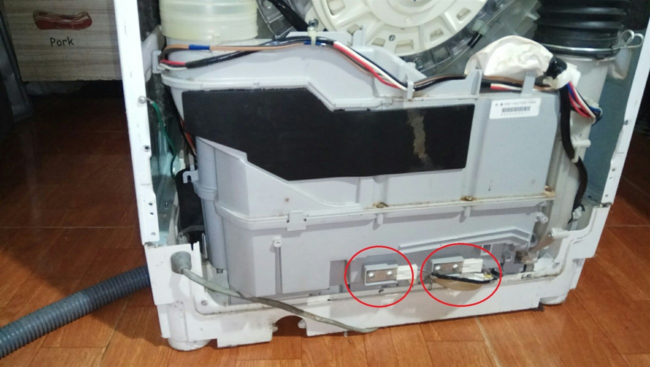 Do hỏng cảm-biến từ của thiết bị giặt nên cảnh báo-lỗi EC5