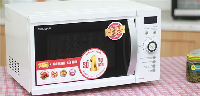 Nên mua lò vi sóng cơ hay lò vi sóng điện tử?
