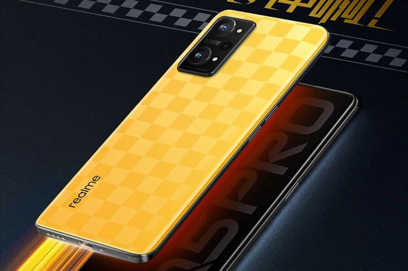 Realme Q5 Pro sẽ có phiên bản lấy cảm hứng từ các mẫu giày Vans