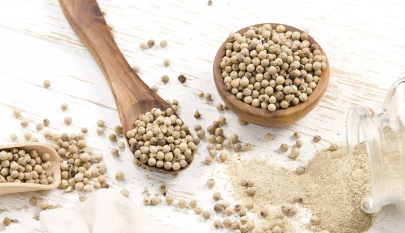 Giá tiêu thế giới