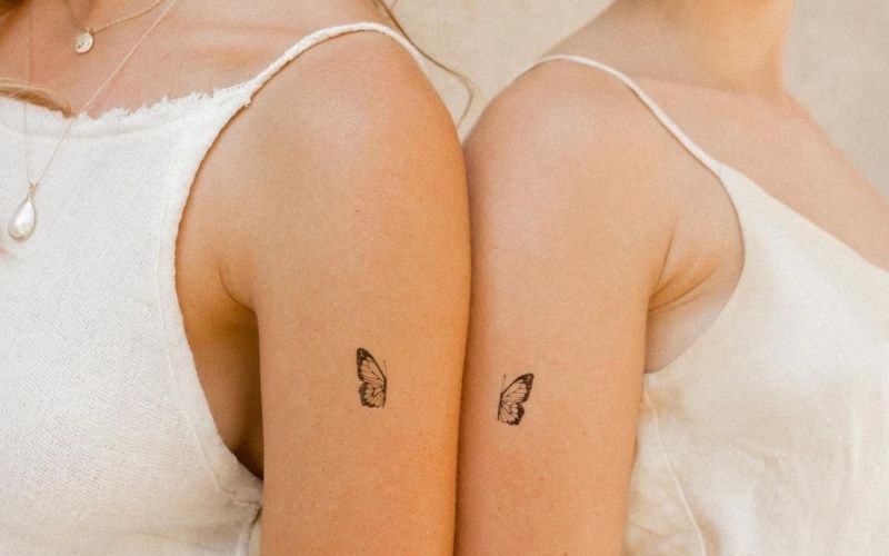 Butterfly tattoo stickers, a symbol of the faithful beauty of a young girl