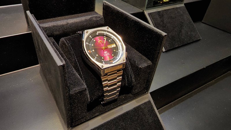 Một số hình ảnh của BST tại khu vực trưng bày sản phẩm Một số hình ảnh của BST tại khu vực trưng bày sản phẩm