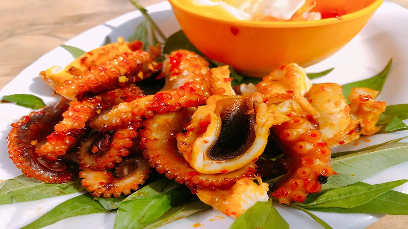 Grilled Octopus with Spicy Satay Sauce