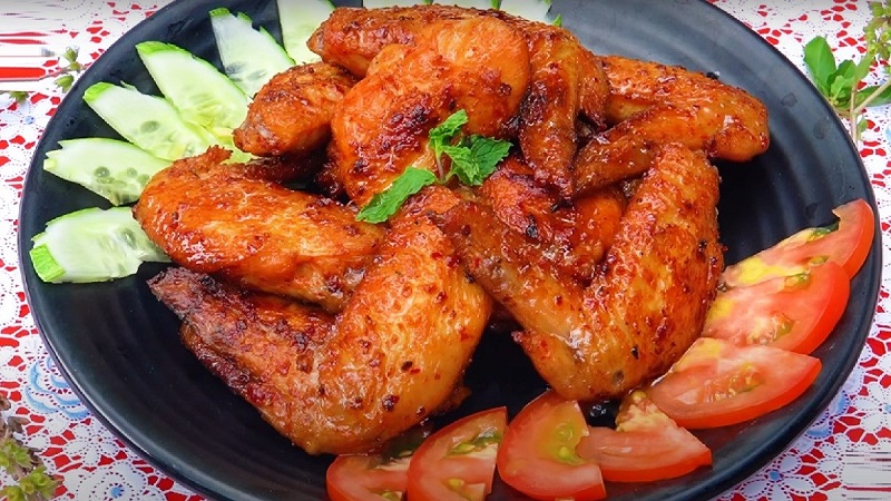Delicious grilled chicken wings
