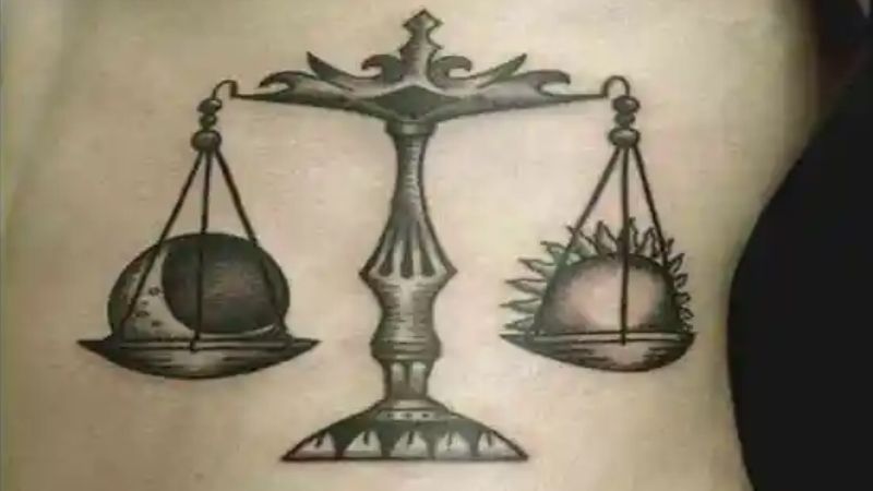 Cán cân công lý Hình xăm cho  Micae Tattoo  Piercing  Facebook
