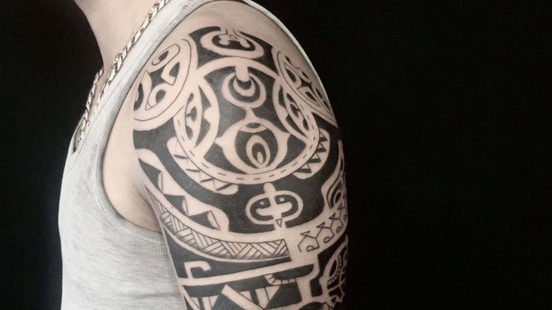 Tam Quốc Tattoo - 💥Hình xăm Maori vô cùng nổi tiếng với các fan của nghệ  thuật tattoo, nhất là phái mạnh. Việc sở hữu một mẫu hình maori ở ngực, bắp