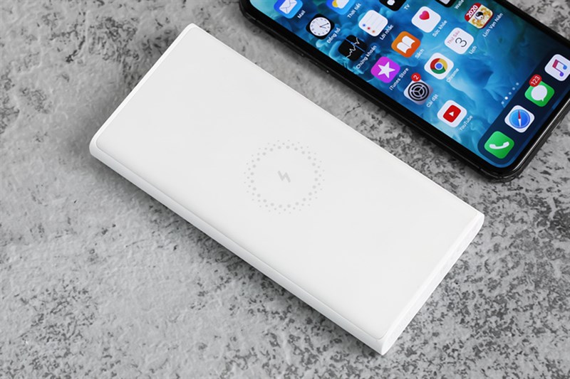 Xiaomi Mi Wireless Power Bank Essential có thiết kế đơn giản, tinh tế Xiaomi Mi Wireless Power Bank Essential có thiết kế đơn giản, tinh tế
