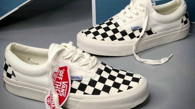 Ưu và nhược điểm khi tự order giày Vans