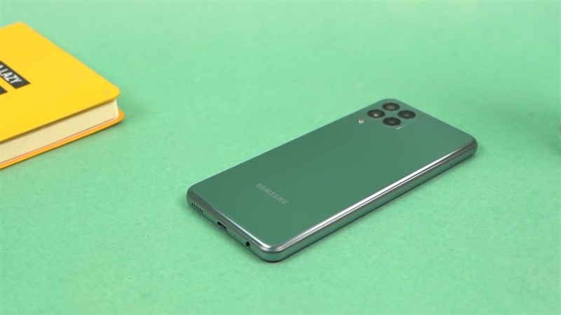 Galaxy M33 5G sử dụng lâu dài hơn 8 giờ