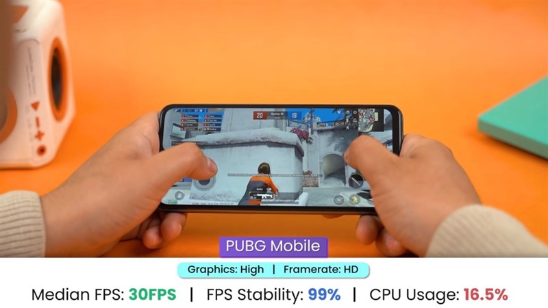 Chơi game PUBG Mobile trên Galaxy M33 5G