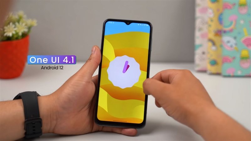 Galaxy M33 5G sử dụng hệ điều hành One UI 4.1