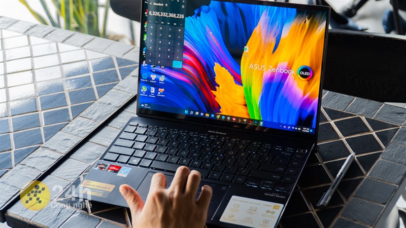 NumberPad trên ASUS ZenBook 14X OLED rất hữu ích và tiện dụng.