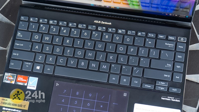 ASUS ZenBook 14X OLED sở hữu bàn phím ‘tràn viền’.