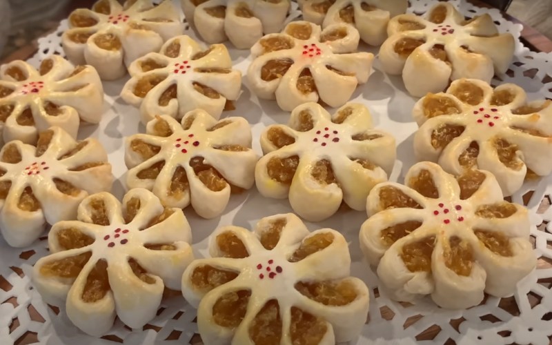 How to make delicious and beautiful pineapple cake very simple at home