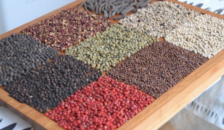 Giá tiêu hôm nay 5/4/2022: Giảm 1.000 đồng/kg, dao động 76.000 - 79.000 đồng/kg