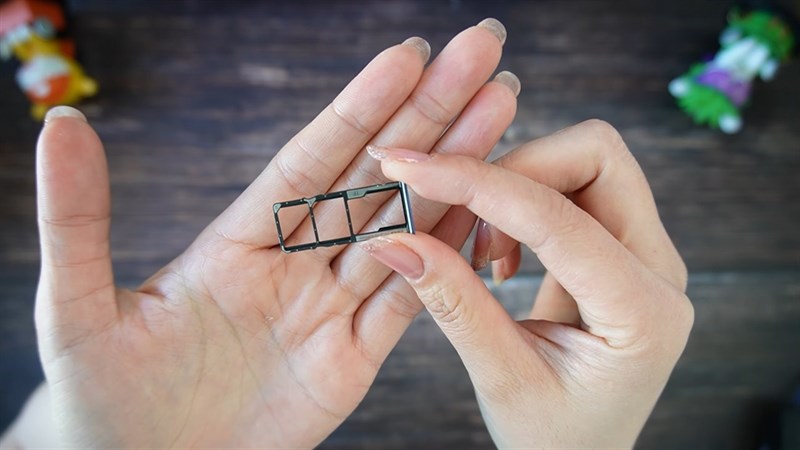 Khay chứa SIM và thẻ microSD của Redmi Note 11 Xiaomi Fan Festival