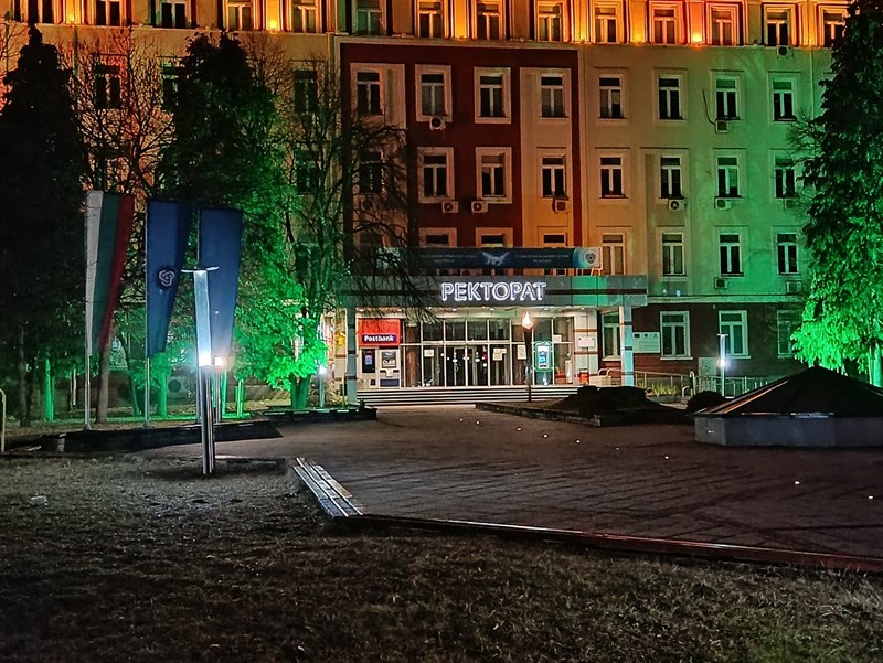 Ảnh chụp bằng camera chính zoom 2x có bật chế độ ban đêm trên POCO M4 Pro 4G.