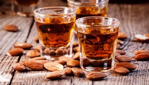 Amaretto là gì? Các thức uống được làm từ amaretto