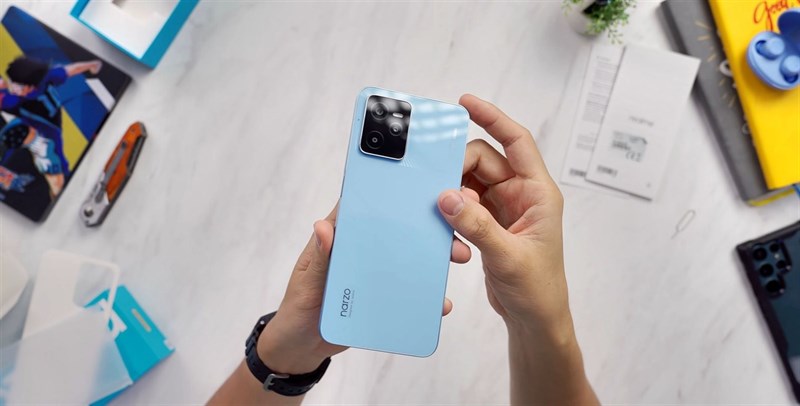 Trên tay Realme Narzo 50A Prime: Giá 3.59* triệu, màn hình 180 Hz