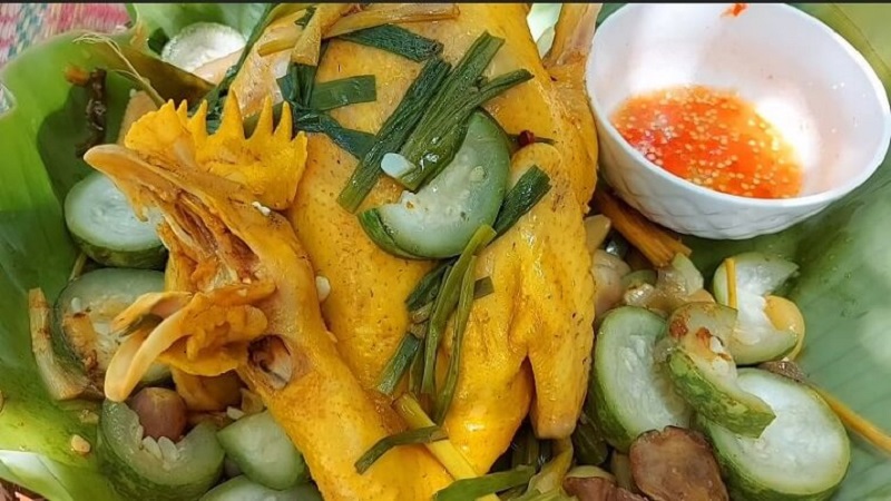 Gà hấp sả bầu