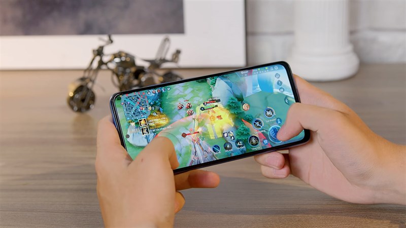 Điện thoại Xiaomi chạy chip Rồng giảm kịch sàn, giá chỉ từ 4.39 triệu