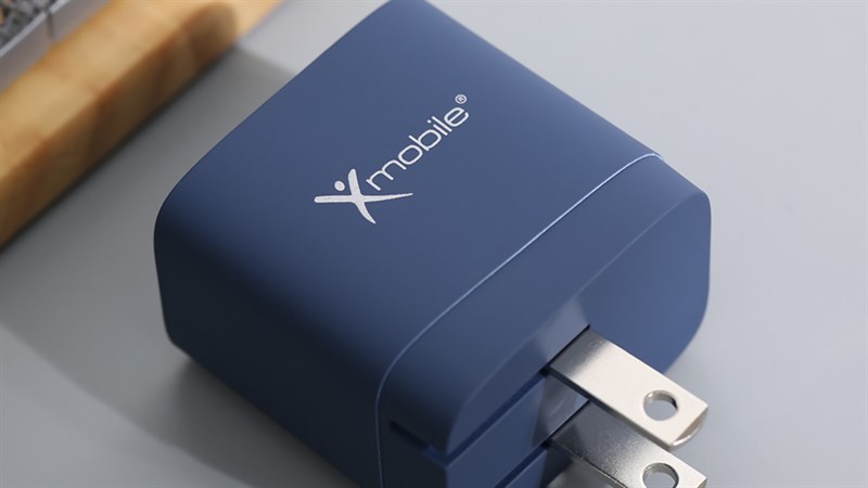 Adapter Xmobile DS714 có vẻ ngoài cực kỳ đẹp mắt.